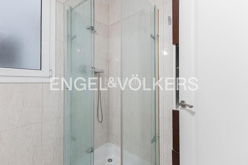 Foto 94980ace-3396-4086-a343-afaad59e835e. Appartement avec chauffage dans Sants Barcelona