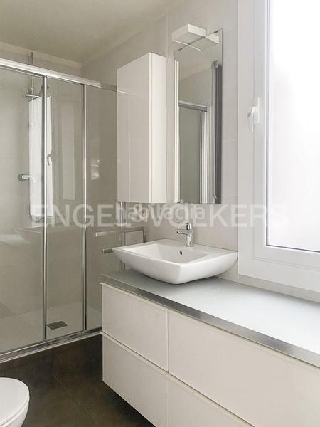 Foto 21277265-6c66-44ab-89e0-b8540397e623. Alquiler apartamento magnifico piso de diseño cerca de plaza catalunya en Barcelona