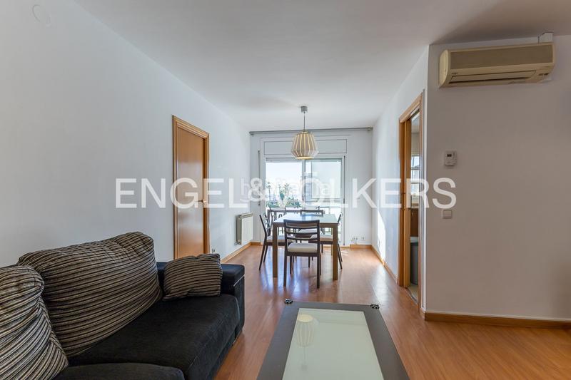 Foto 00ef047a-2513-4d54-b4f0-8ae01342b385. Lloguer apartament amb calefacció aparcament piscina a Castelldefels