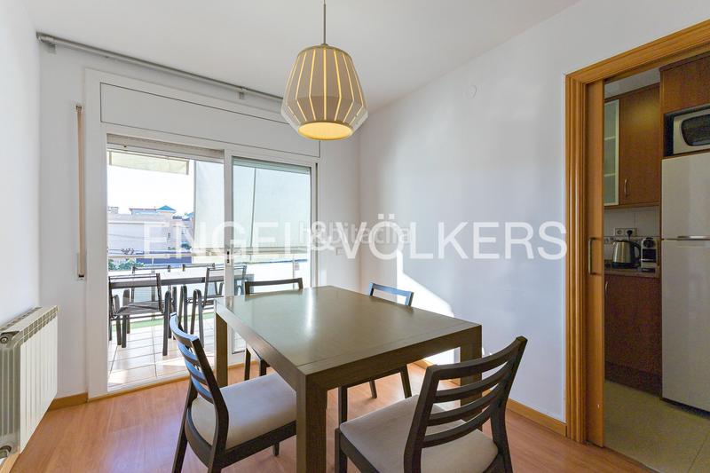 Foto 79c49bd6-2ca2-4d93-b6c4-ac7523ccd025. Lloguer apartament amb calefacció aparcament piscina a Castelldefels