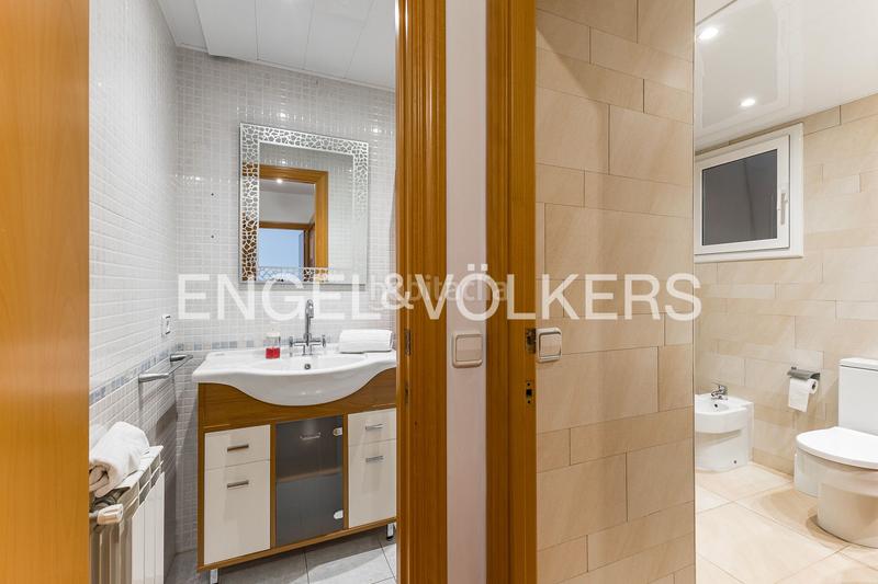 Foto a734453c-48e6-453d-b6ea-0411cca3d620. Location appartement avec chauffage parking piscine dans Castelldefels