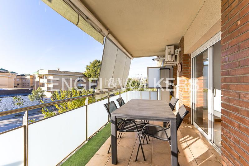 Foto 96e01114-cfba-48e9-b43b-6dc755db27c5. Miete appartement mit heizung parking pool in Lluminetes Castelldefels