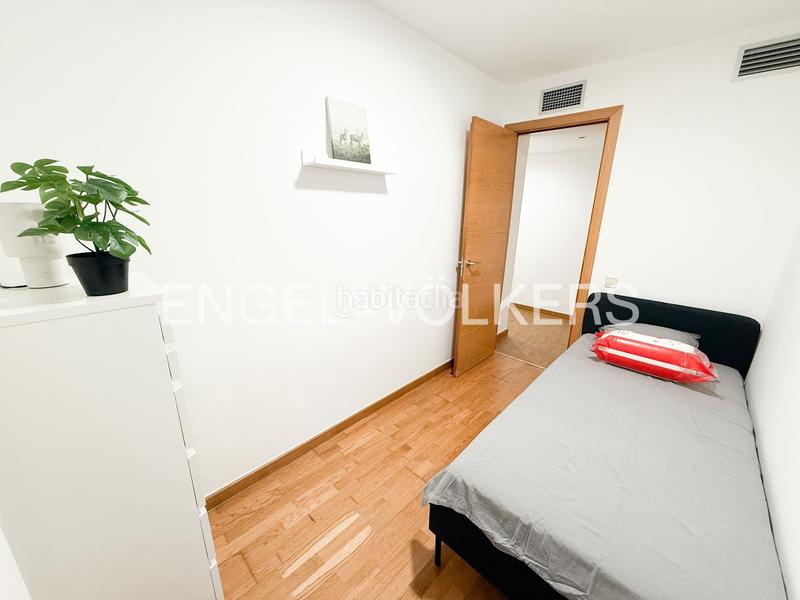 Foto 694f7f74-535d-4b83-b406-a2462a49bee6. Alquiler dúplex apartamento temporal en sagrada familia en Barcelona