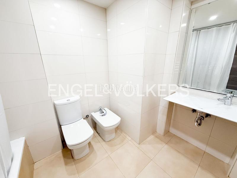 Foto 1e1ff3e3-ed6b-4b13-90e8-f729d251d24d. Miete zweistöckige wohnung mit heizung in Sagrada Família Barcelona