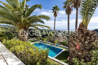 Maison à Alella. Exclusiva casa en alella con impresionantes vistas al mar y tota