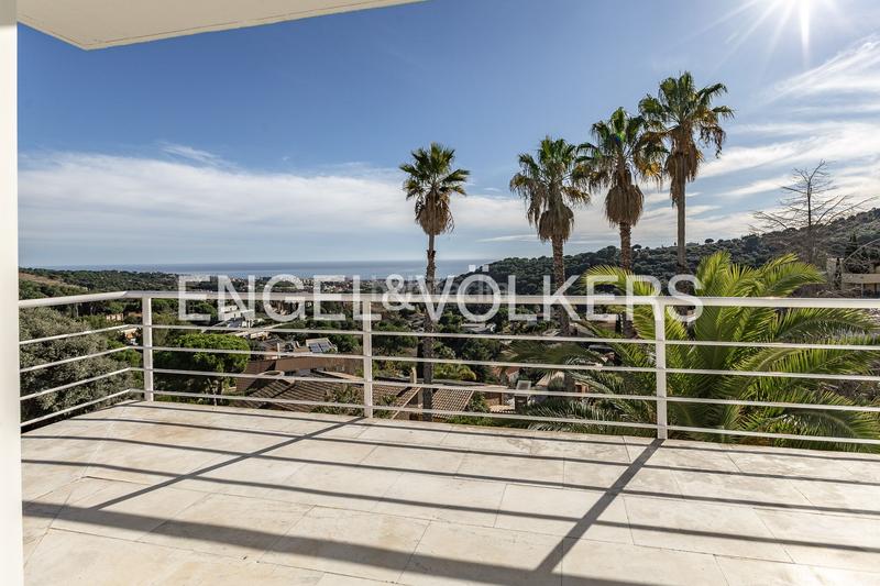 Foto 39b1d63d-6607-41d1-971b-56f1902c7a9b. Maison avec chauffage parking piscine dans Alella