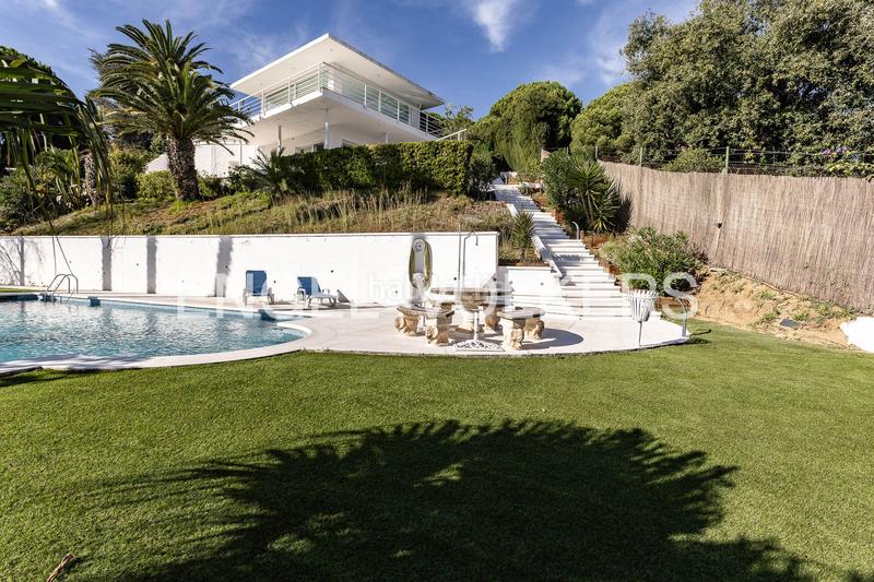 Foto 774cf405-0ef8-4952-b69b-8409af7119de. Maison avec chauffage parking piscine dans Alella