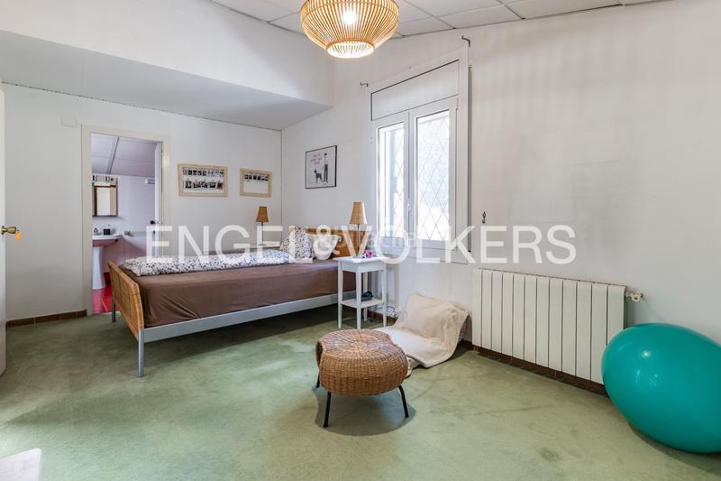 Foto bc71f5c4-c270-48a3-a87c-52757b67f599. Maison avec chauffage parking piscine dans Alella