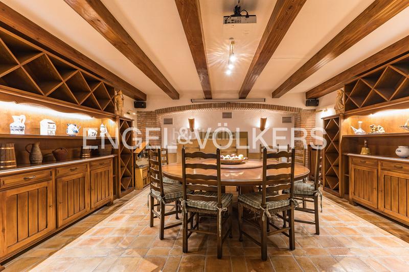 Foto 0f2dd25f-7797-4452-a339-c8dd54688d3f. Affitto casa con riscaldamento parcheggio piscina in Sitges