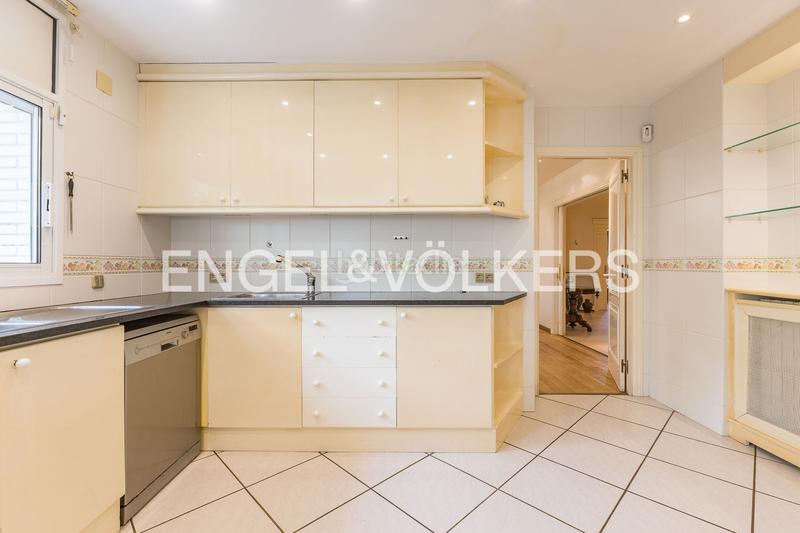 Foto a3377947-ca5d-4c61-b98f-baf42d75e0b4. Affitto casa con riscaldamento parcheggio piscina in Sitges