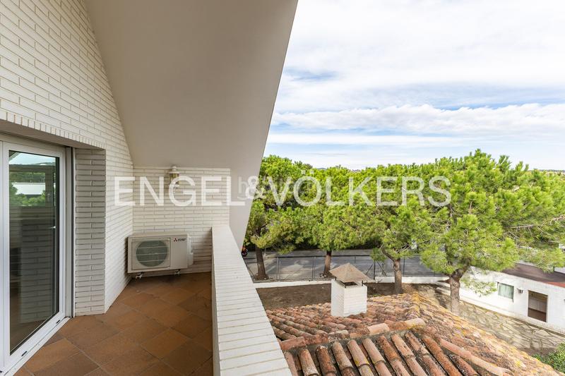 Foto acd2c3a6-71d2-436f-9d7f-8027d96179f5. Affitto casa con riscaldamento parcheggio piscina in Sitges