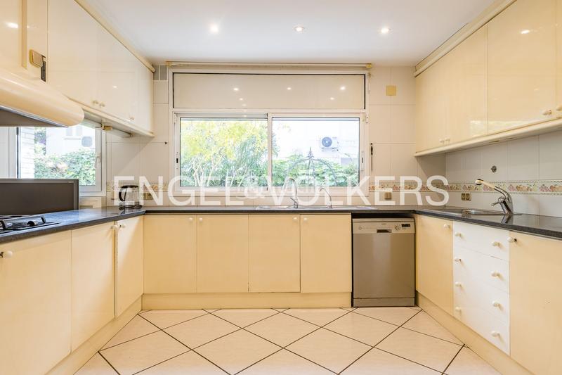 Foto b18ee37c-1474-4adc-b3c5-a05d1f898457. Affitto casa con riscaldamento parcheggio piscina in Sitges