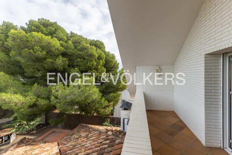 Foto b20792cc-73cf-4f4a-9f67-cb016c1ff3f0. Affitto casa con riscaldamento parcheggio piscina in Sitges