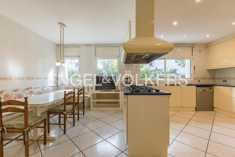 Foto 06fde2c6-6dee-435d-afc7-6c2ec3acdca6. Rent house with heating parking pool in Can Girona - Terramar - Vinyet Sitges