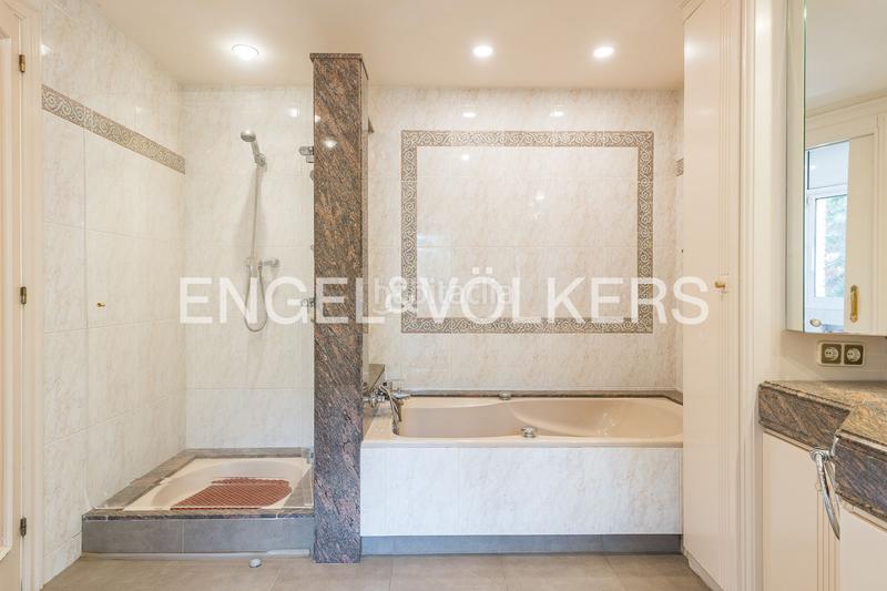 Foto 6fb23f79-c5be-4fce-886e-bb2c4abfca30. Rent house with heating parking pool in Can Girona - Terramar - Vinyet Sitges