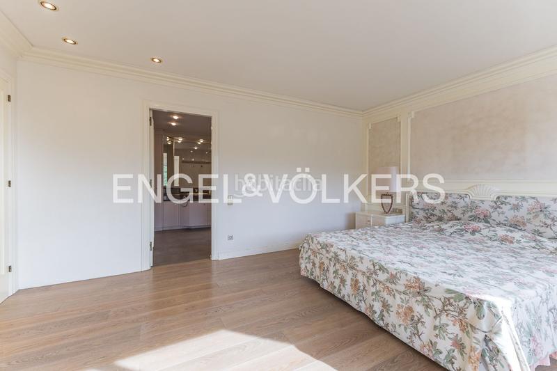 Foto 772a5561-b924-4ca6-b255-b0170f146b3e. Rent house with heating parking pool in Can Girona - Terramar - Vinyet Sitges