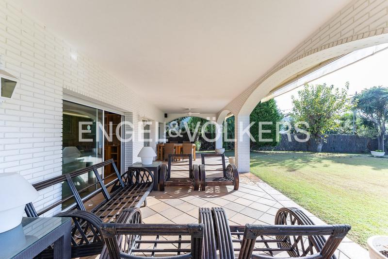 Foto 821bcb8e-b432-4fd8-899c-0b9c5de32b5b. Rent house with heating parking pool in Can Girona - Terramar - Vinyet Sitges