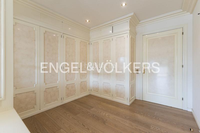 Foto 9193392b-1f00-4b5b-8d28-9d7878066f8c. Rent house with heating parking pool in Can Girona - Terramar - Vinyet Sitges