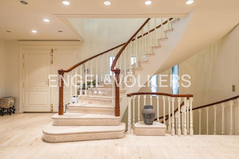 Foto cbc85e66-5d5e-4af2-86b8-d69987275f49. Rent house with heating parking pool in Can Girona - Terramar - Vinyet Sitges