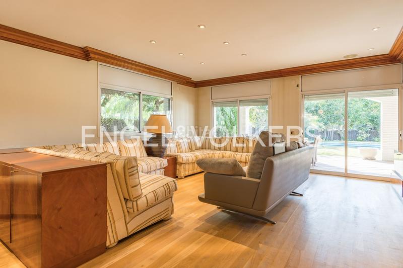 Foto d92786ae-c5f6-49b7-8058-ab8f0dda1ad1. Rent house with heating parking pool in Can Girona - Terramar - Vinyet Sitges