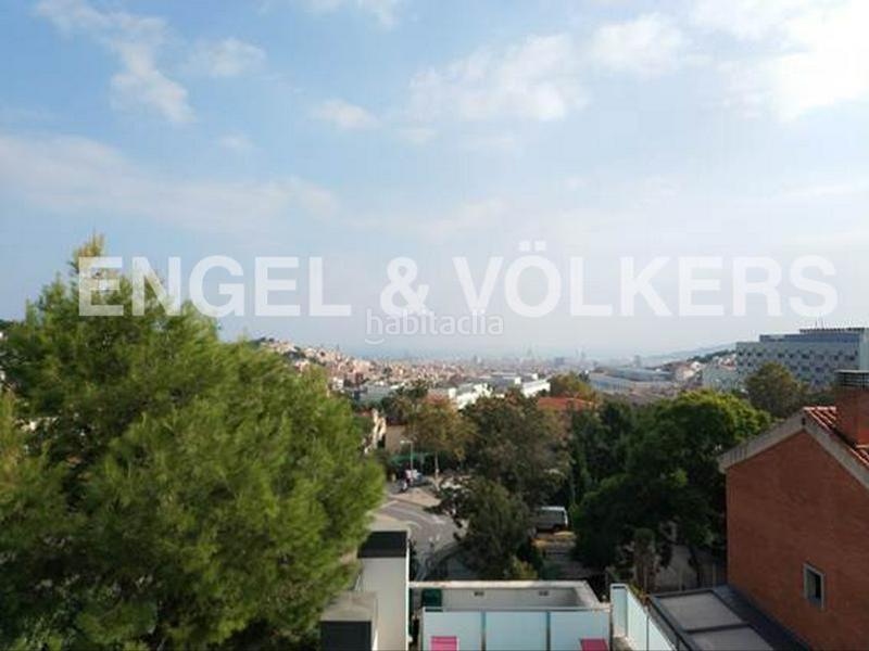 Foto 753042a9-345c-415b-8d9c-3d05f4fb50e9. Alquiler apartamento piso con terraza y piscina en zona alta en Barcelona