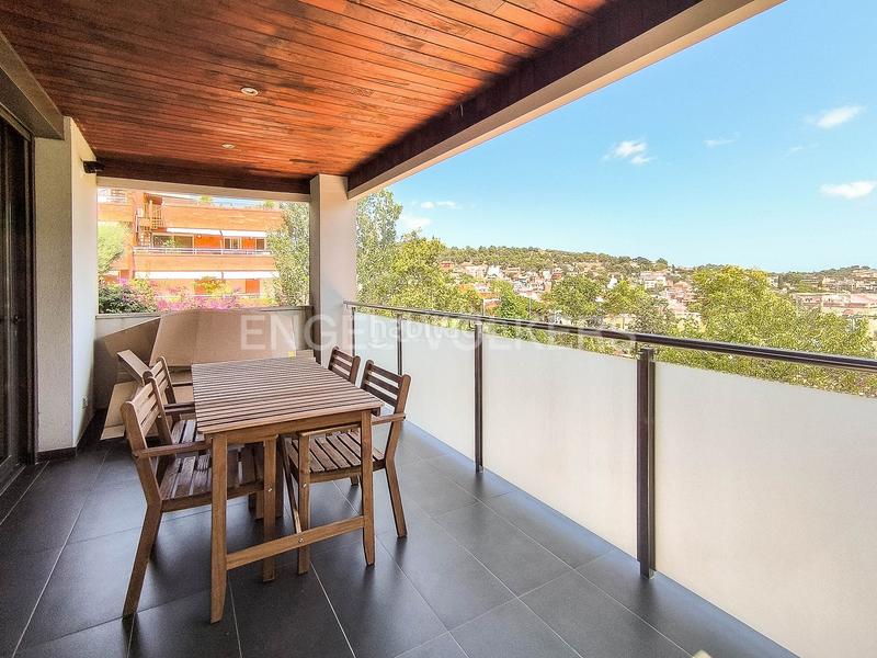 Foto 46a740ed-2dcc-4a1d-ab3d-f062dd19857f. Lloguer apartament amb calefacció aparcament piscina a Barcelona