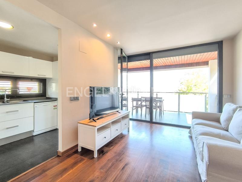 Foto 5224143a-be20-43bb-af08-7f4fc1b202fa. Lloguer apartament amb calefacció aparcament piscina a Barcelona