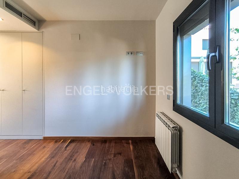 Foto 563c697a-20f6-45a3-93fe-0dbb54134f33. Lloguer apartament amb calefacció aparcament piscina a Barcelona