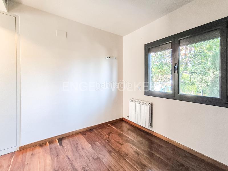 Foto 00573055-f95a-41e1-93e7-522fb464d55c. Location appartement avec chauffage parking piscine dans Barcelona