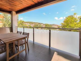 Miete Appartement in Vallcarca - Penitents. Piso con terraza y piscina en zona alta