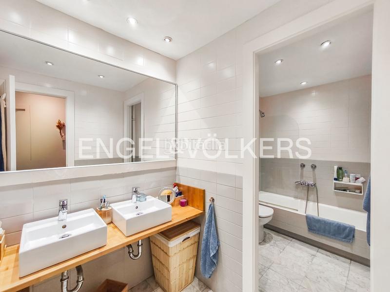 Foto 1c694cb4-1d8d-4b33-bd4f-5ef8d3ea3925. Alquiler apartamento exclusivo piso temporal en Tres Torres en Barcelona