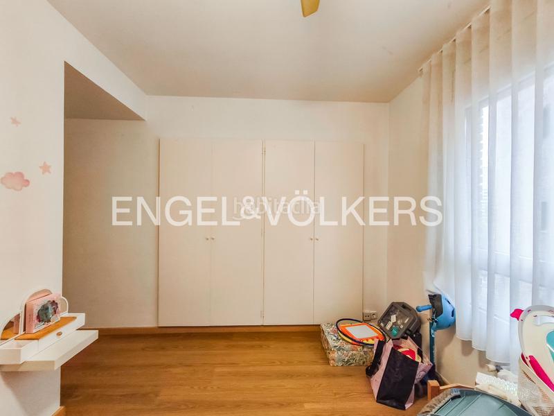 Foto 327bc31a-7b56-48da-b501-bc59cade1ce0. Alquiler apartamento exclusivo piso temporal en Tres Torres en Barcelona