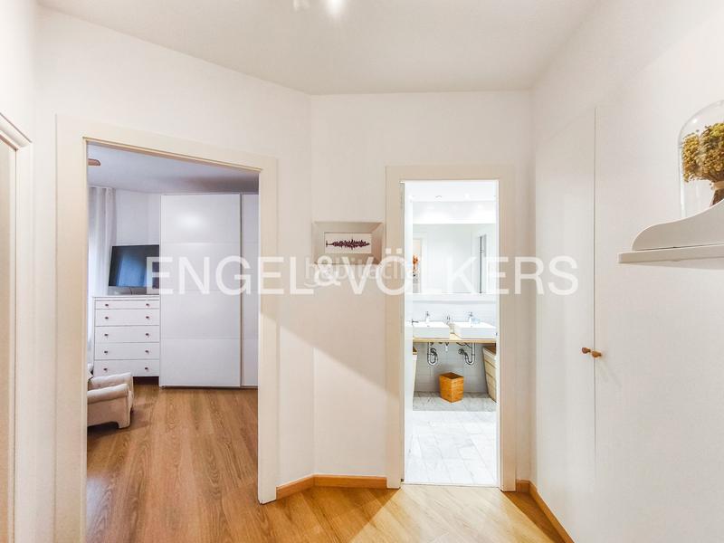 Foto 807869a6-26d6-4e1e-993e-23d3520e4f76. Alquiler apartamento exclusivo piso temporal en Tres Torres en Barcelona