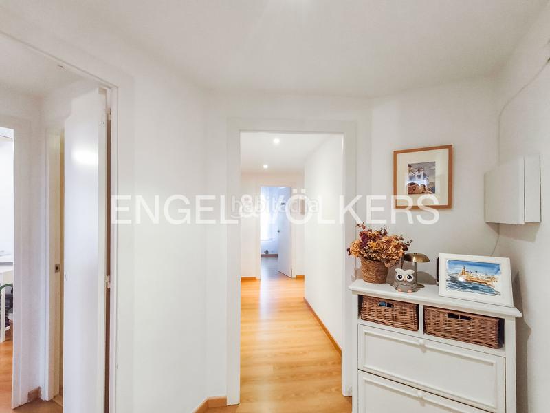 Foto b8edff9c-fce1-4697-95f6-8709a7ac4322. Alquiler apartamento exclusivo piso temporal en Tres Torres en Barcelona