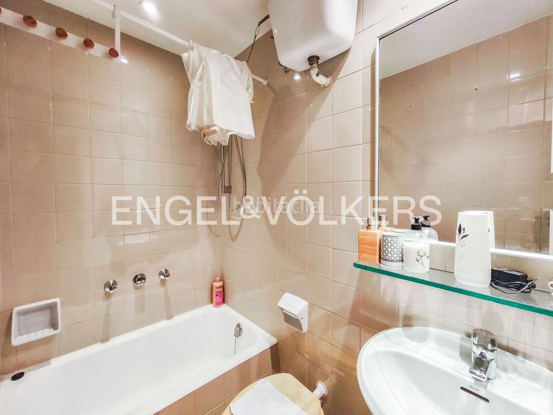 Foto ce487d6f-d900-408b-b68c-56830e400f04. Alquiler apartamento exclusivo piso temporal en Tres Torres en Barcelona