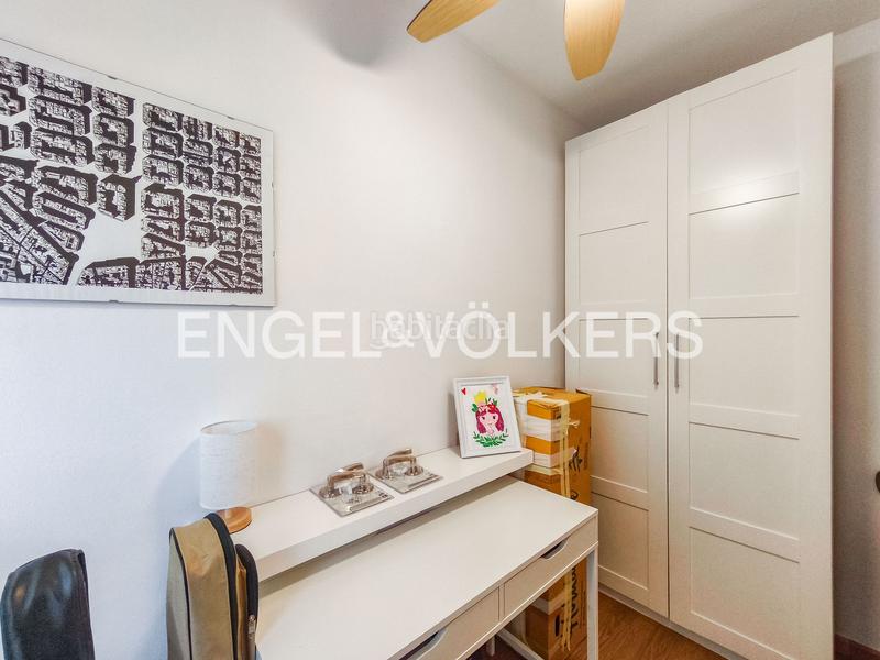 Foto 116d8fe7-d0e7-4255-8eeb-ab2521055222. Lloguer apartament amb calefacció aparcament a Tres Torres Barcelona