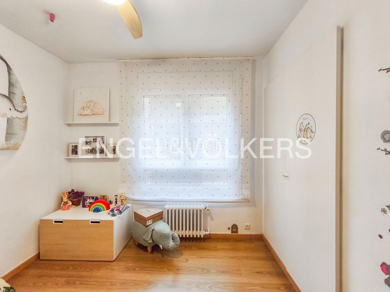 Foto aa6b8e11-d446-41b5-b768-7614bc52df8a. Lloguer apartament amb calefacció aparcament a Tres Torres Barcelona