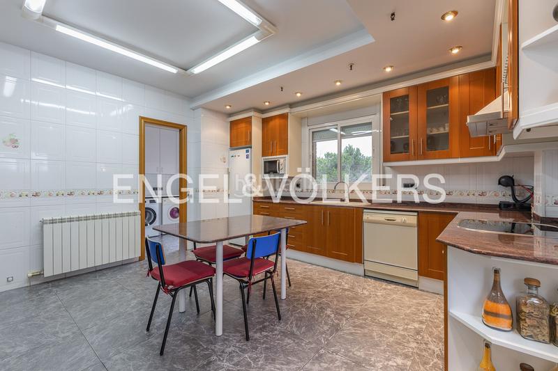 Foto 221108bb-ec3f-442b-bf6a-a872dc46afea. Maison avec chauffage parking piscine dans Can Font-Ca n'Avellaneda Castellar del Vallès