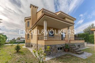 Maison à Can Font-Ca n'Avellaneda. Exclusiva casa con piscina en can font