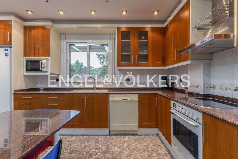 Foto 52e535ae-215b-4bc2-b0c2-ca6ad5caa6d3. Maison avec chauffage parking piscine dans Can Font-Ca n'Avellaneda Castellar del Vallès