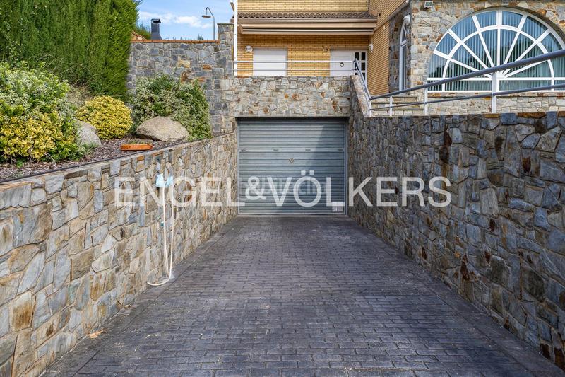 Foto 65eb3d57-82ab-4369-90fb-9b28bed43d21. Maison avec chauffage parking piscine dans Can Font-Ca n'Avellaneda Castellar del Vallès