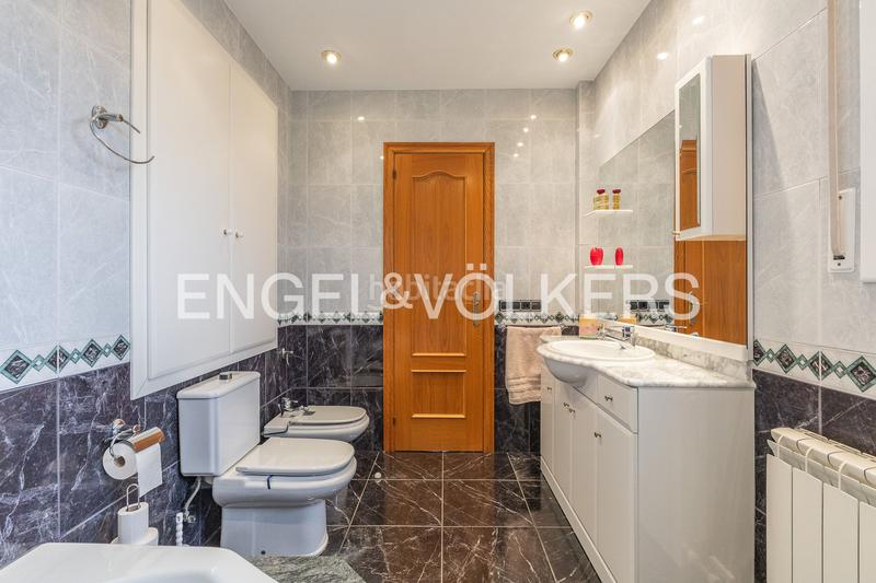 Foto 91af7282-90b5-4171-9d30-1c57d845cf7a. Maison avec chauffage parking piscine dans Can Font-Ca n'Avellaneda Castellar del Vallès