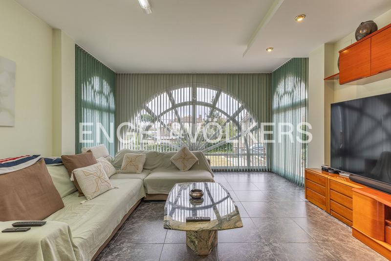 Foto e78eb24c-4919-4042-b1ba-c46467717e97. Maison avec chauffage parking piscine dans Can Font-Ca n'Avellaneda Castellar del Vallès