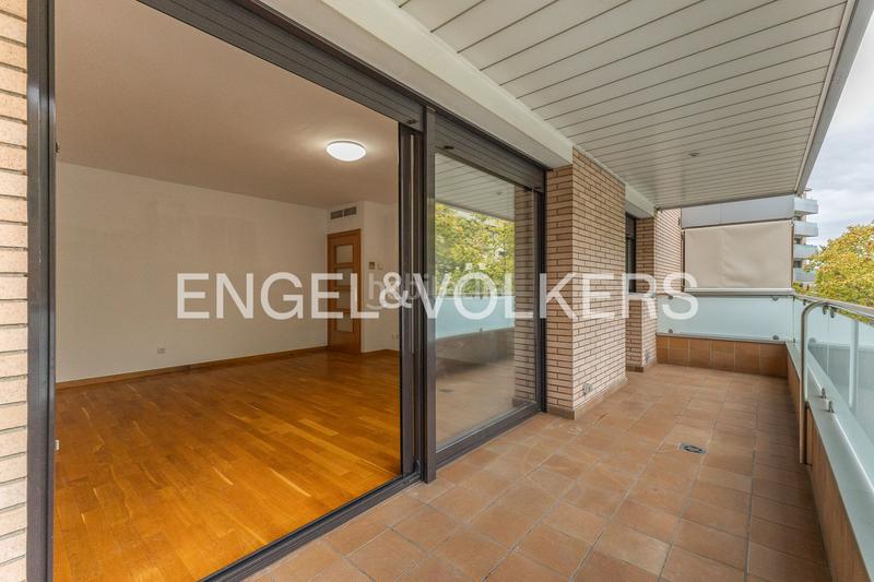 Foto be26f3f1-a09c-4f49-872d-982232f99918. Appartement avec chauffage parking dans Centre Sabadell