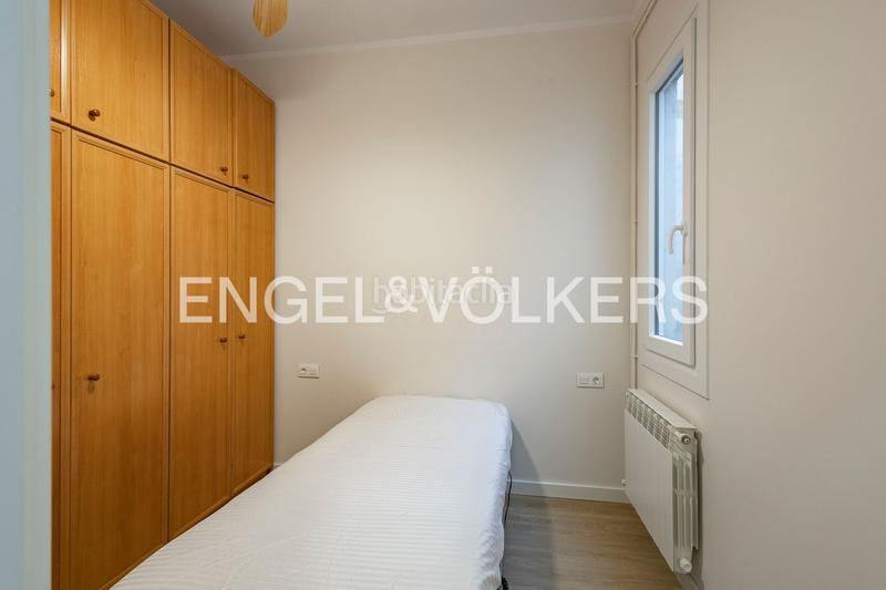 Foto 6fb39540-a100-4874-8b51-923a6501947b. Penthouse with heating in Sagrada Família Barcelona