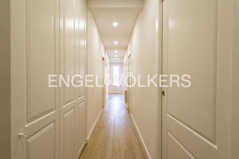 Foto 970336ea-85a4-41cd-bfbd-61b651be197c. Penthouse with heating in Sagrada Família Barcelona