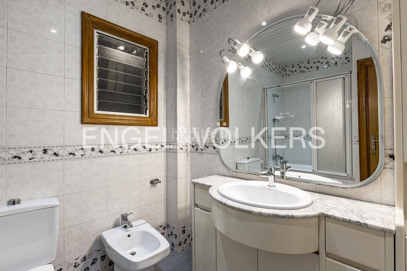 Foto d1aeea62-03d1-4889-b18e-13f909bc9e3d. Piccolo appartamento con riscaldamento in Centre Granollers