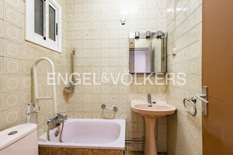 Foto 4f1a66e7-5e5a-4de0-9ae0-8ddeac02b726. Piccolo appartamento con riscaldamento in Centre Esplugues de Llobregat