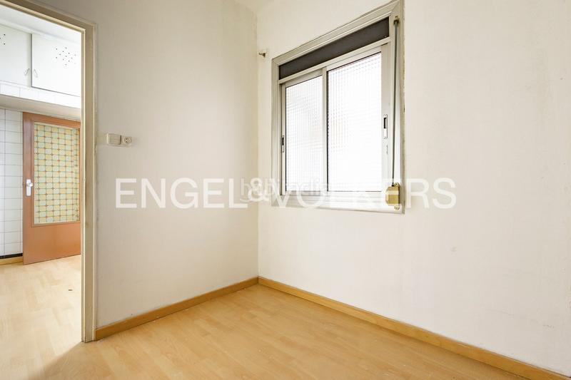 Foto ea3ccea8-376e-45af-9e3b-5c0fdf8e9167. Piccolo appartamento con riscaldamento in Centre Esplugues de Llobregat