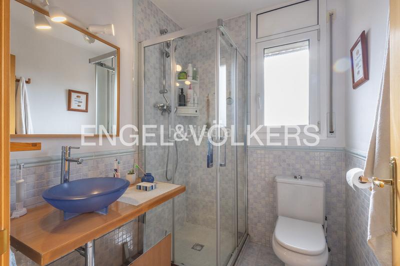 Foto 32c482b9-0e15-4e89-a5ec-c93922f84216. Maison avec chauffage parking piscine dans Les Fonts Sant Quirze del Vallès